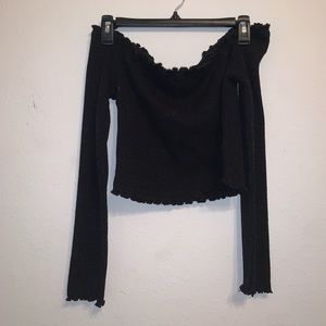 black off the shoulder long sleeve crop